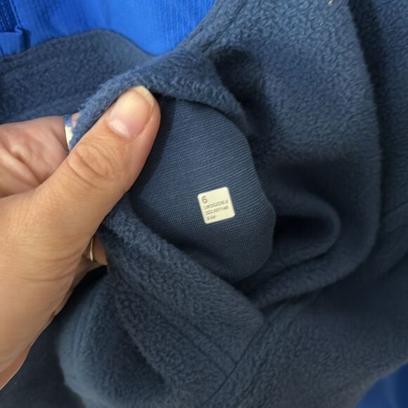 Lululemon Fleece + Ripstop Hiking Pullover
Pitch Blue / Pipe Dream Blue size 6 - Picture 5 of 9